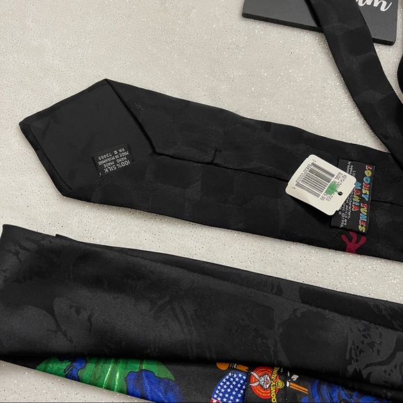 Looney Tunes Set of 2 Black Looney Tunes Ties - Picture 7 of 9